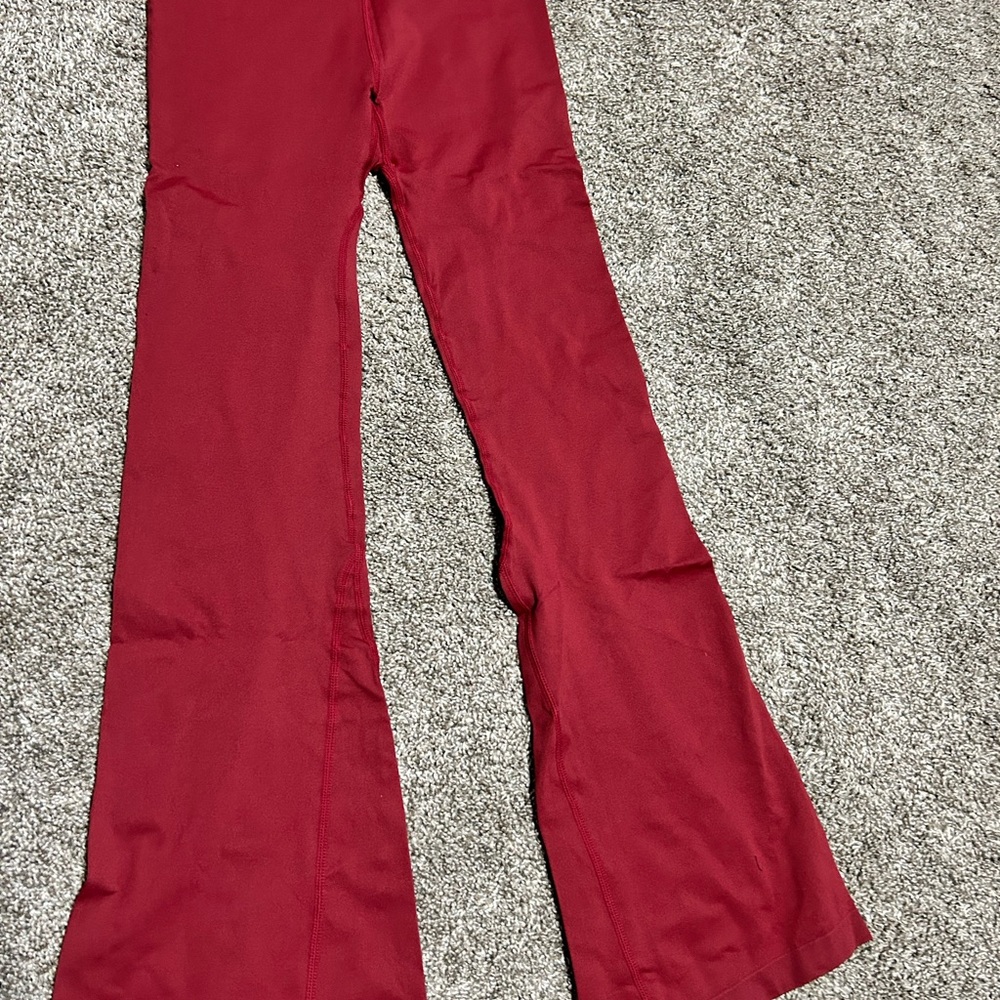 Chic Red Flared Leggings